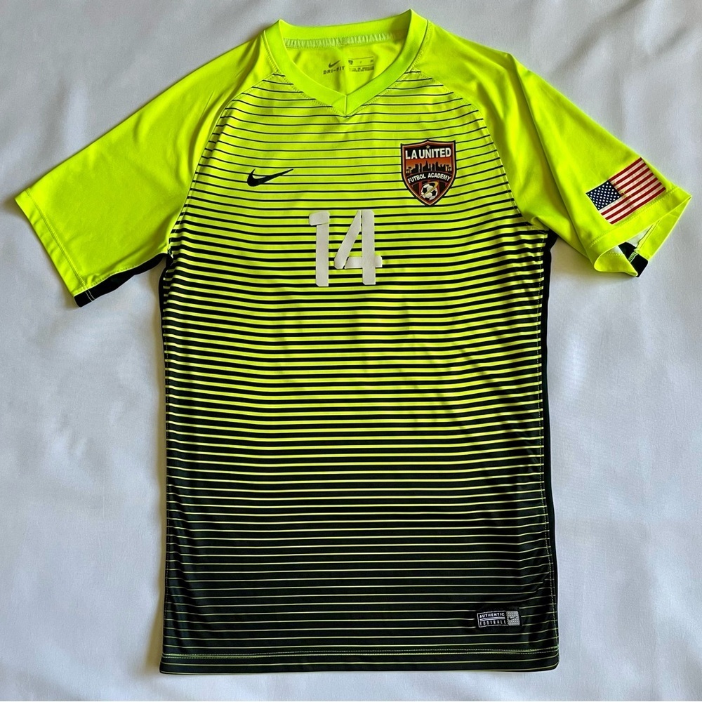 LA United Futbol Academy Woman’s Shirt Yellow Soccer Jersey Adidas Size Small